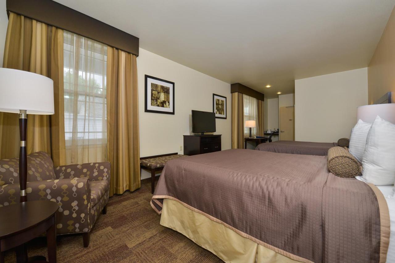 Best Western Pioneer Lusk Room photo